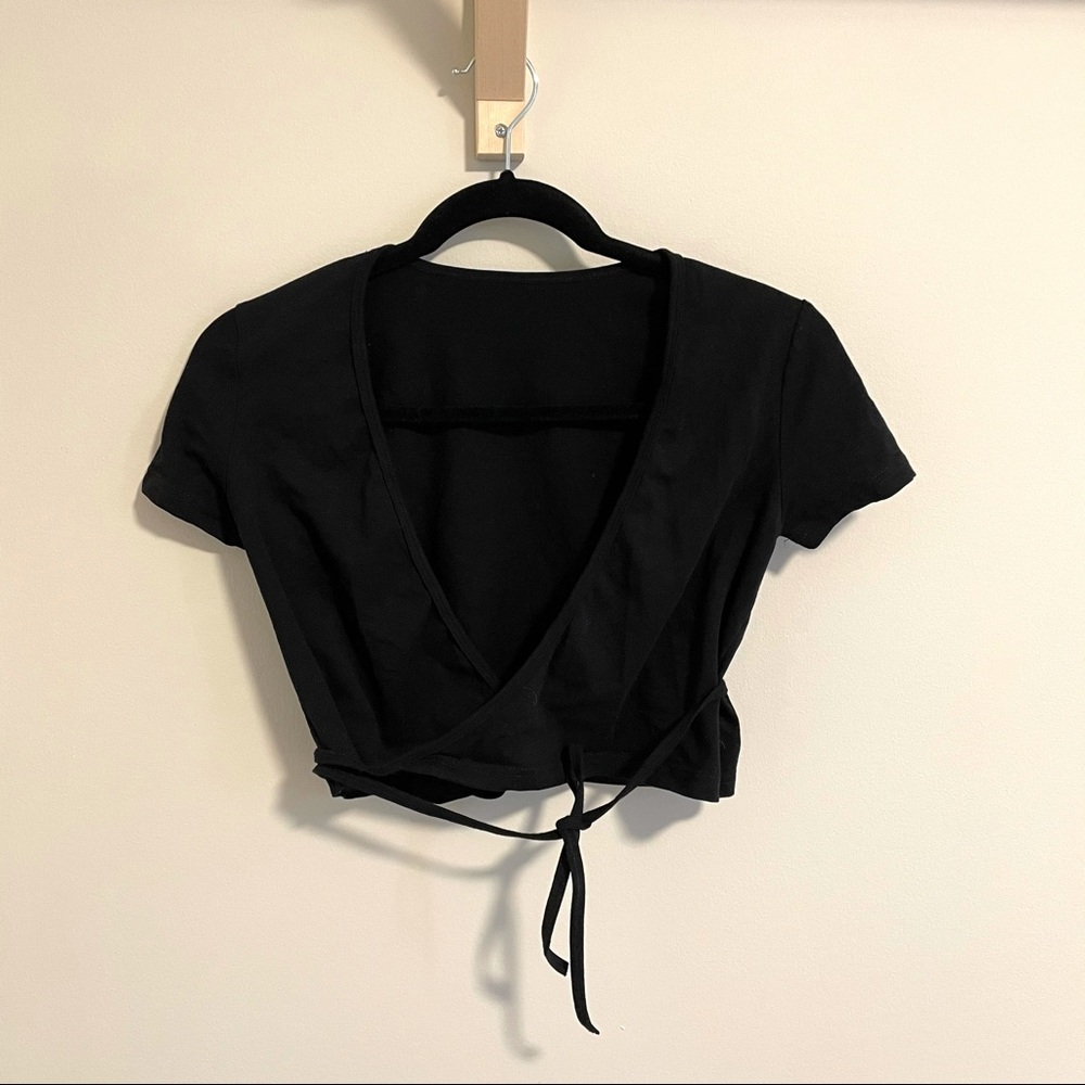 Short Sleeve Tie Wrap Shirt in Black